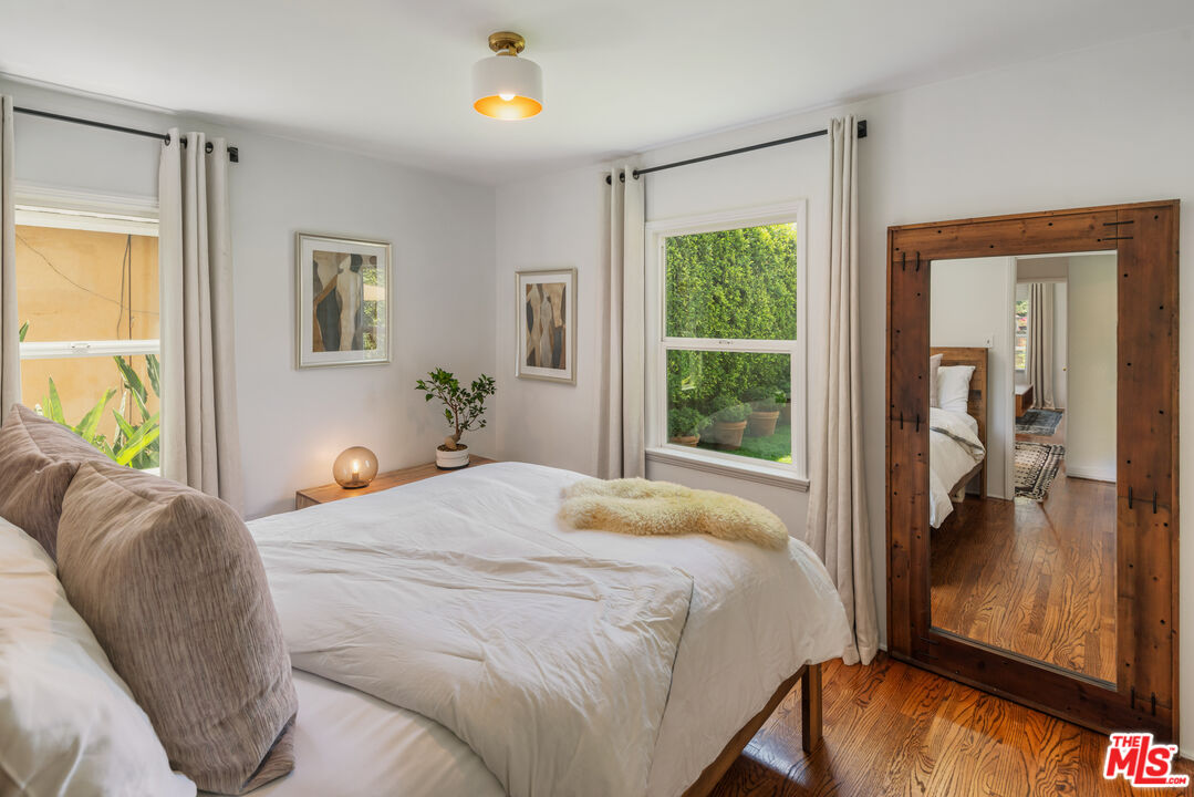 535 N Buena Vista St