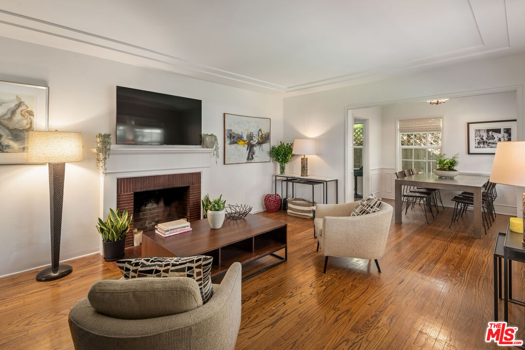 535 N Buena Vista St