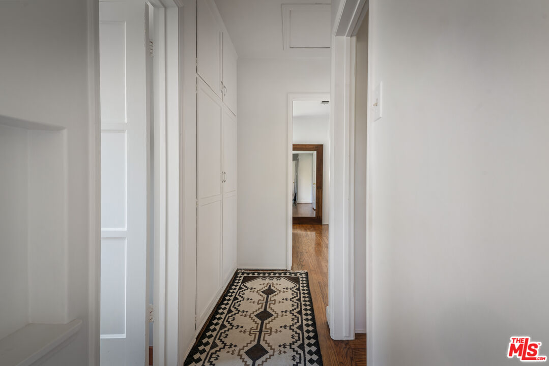 535 N Buena Vista St