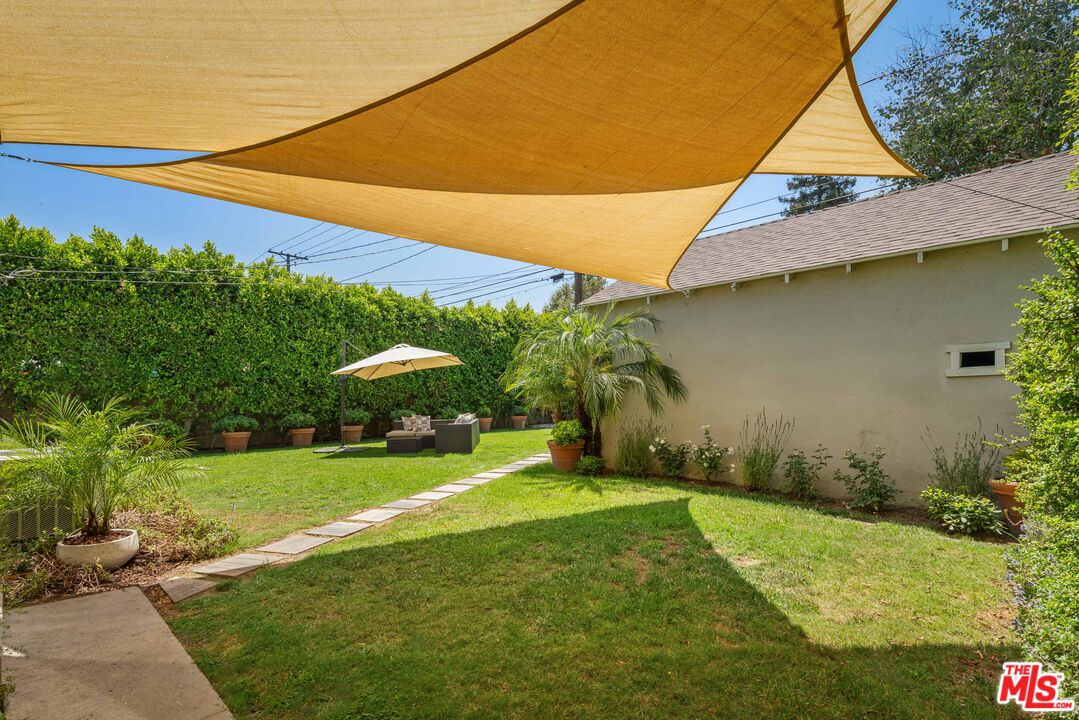 535 N Buena Vista St