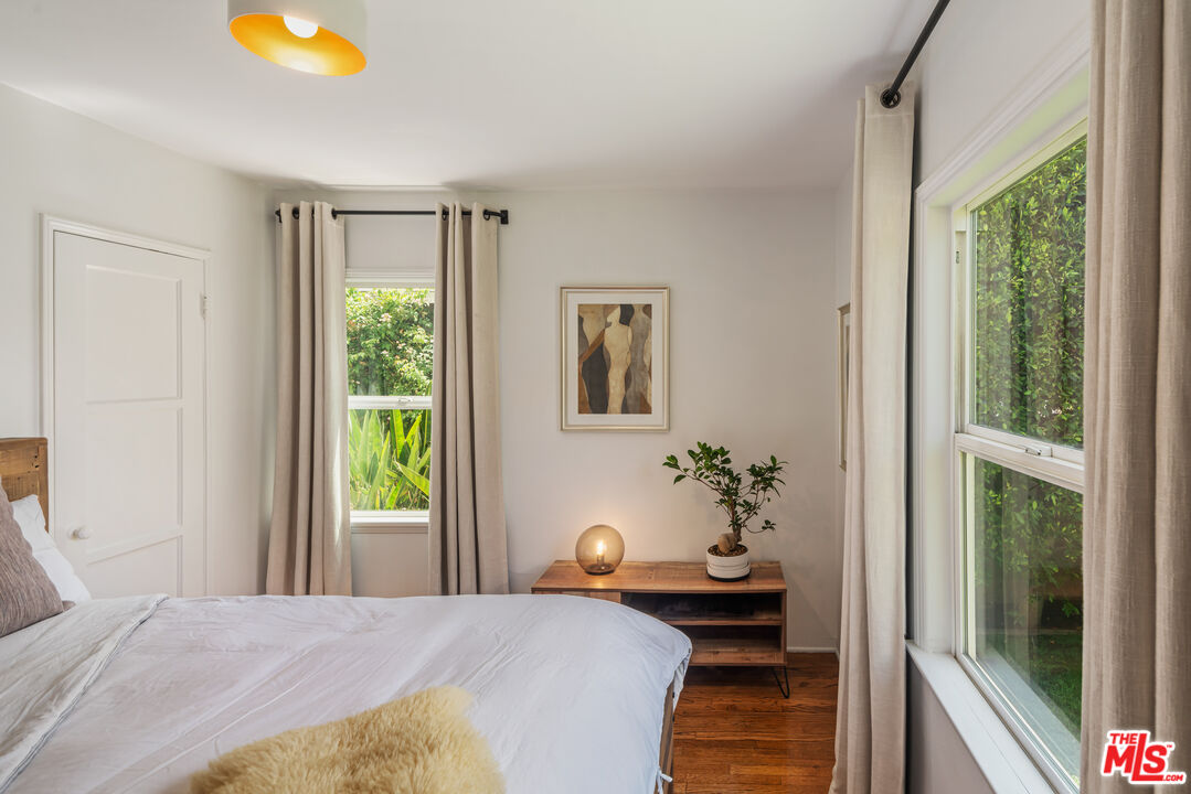 535 N Buena Vista St