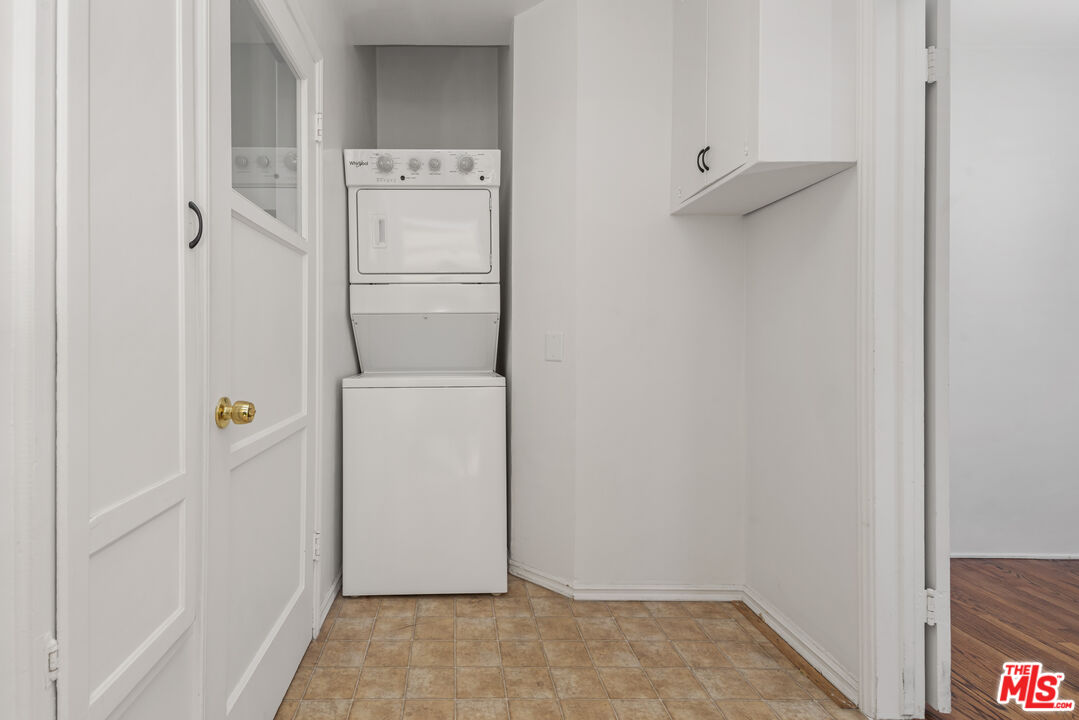 535 N Buena Vista St