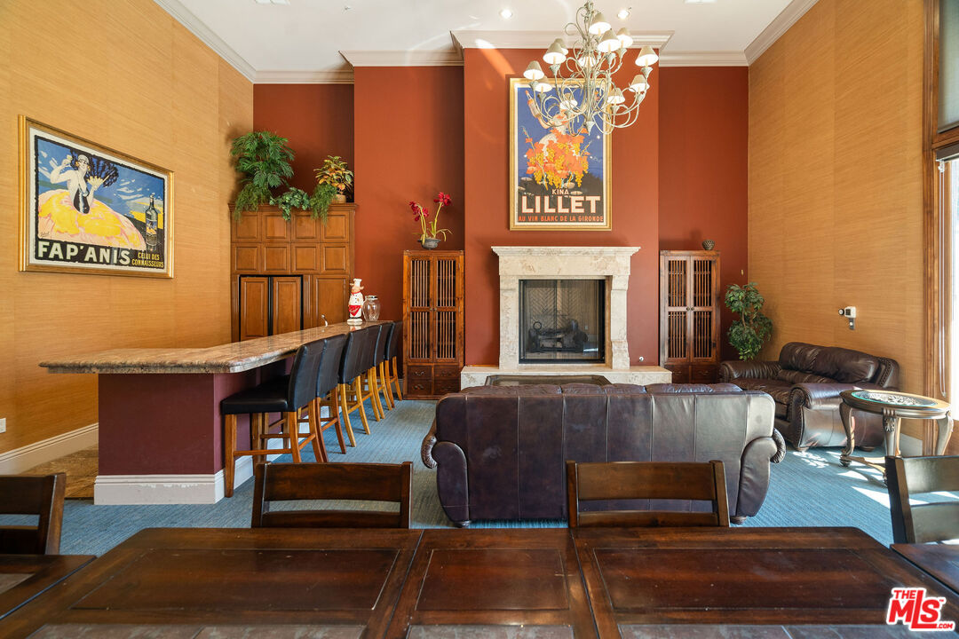 7100 Alvern St Unit: 215