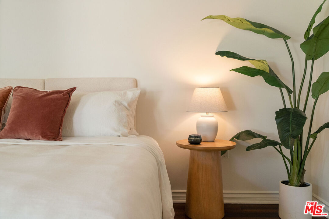 7100 Alvern St Unit: 215