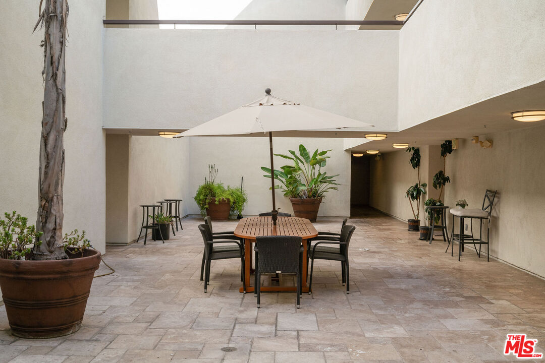 7100 Alvern St Unit: 215