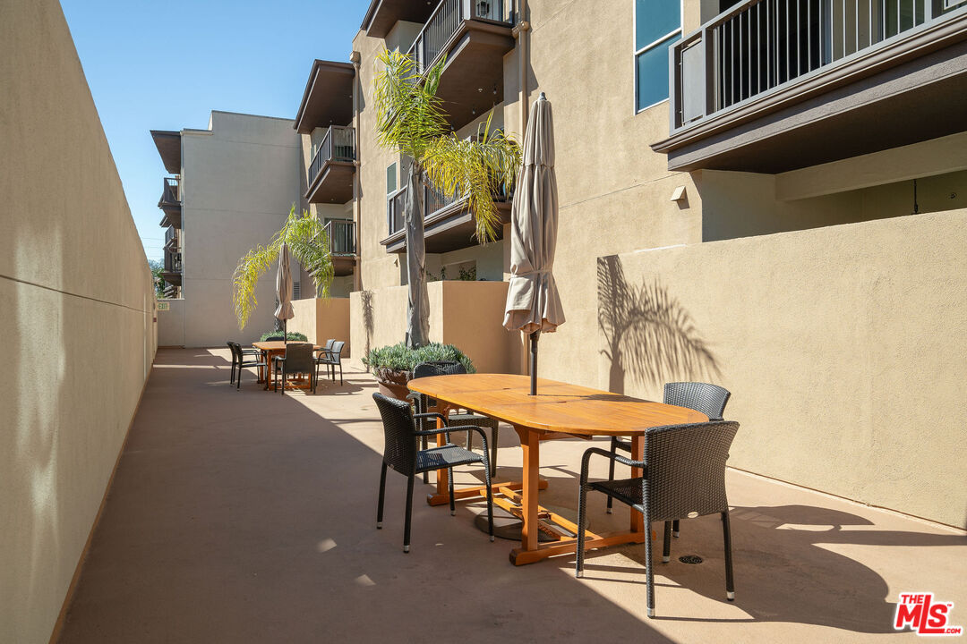 7100 Alvern St Unit: 215