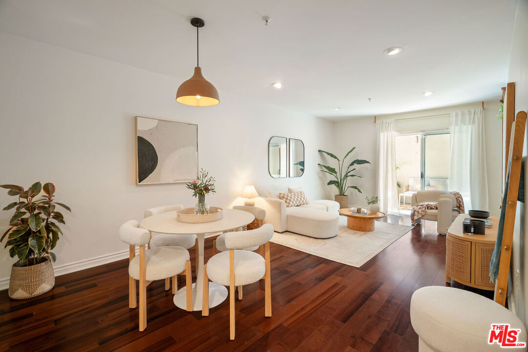 7100 Alvern St Unit: 215