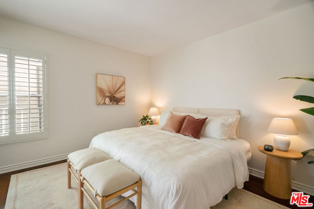 7100 Alvern St Unit: 215