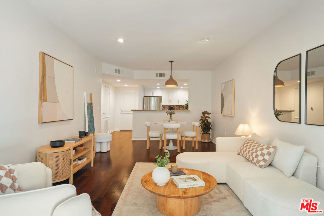 7100 Alvern St Unit: 215