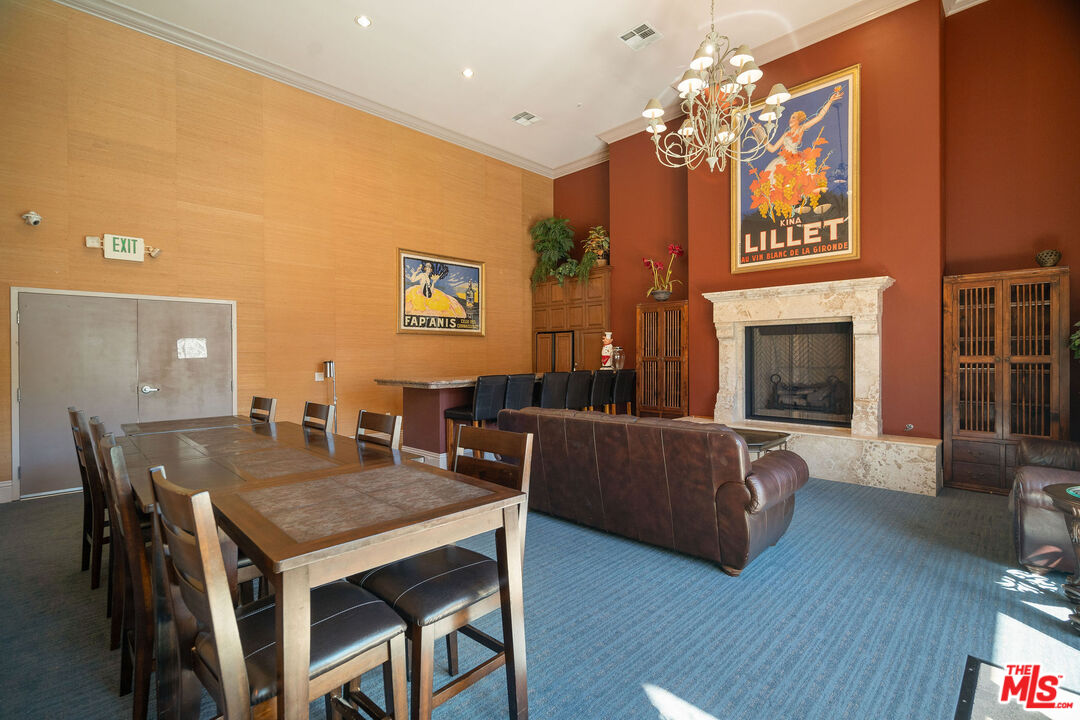 7100 Alvern St Unit: 215