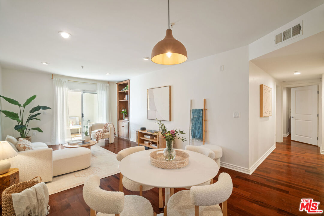 7100 Alvern St Unit: 215