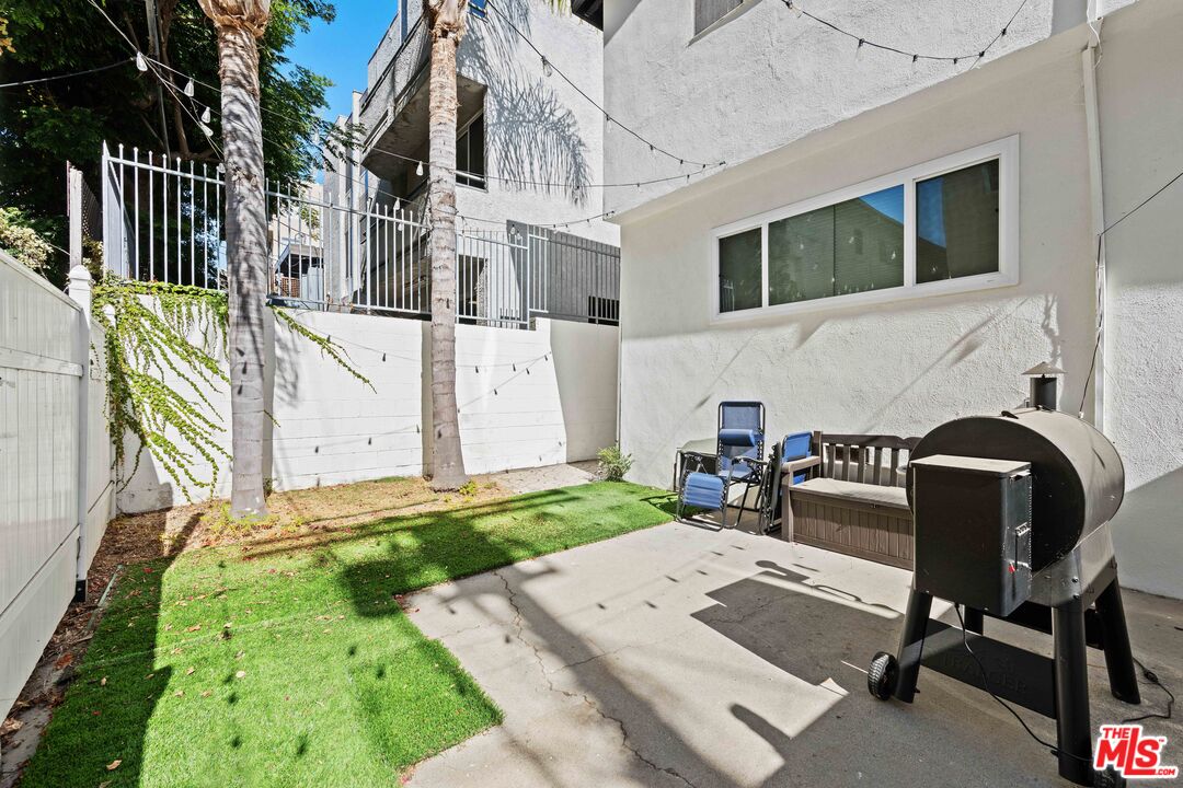 1951 Selby Ave Unit: 5