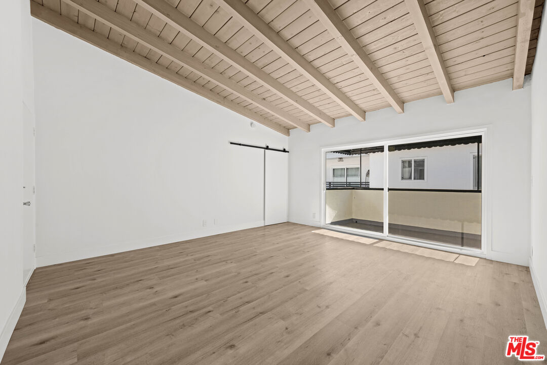 1951 Selby Ave Unit: 5