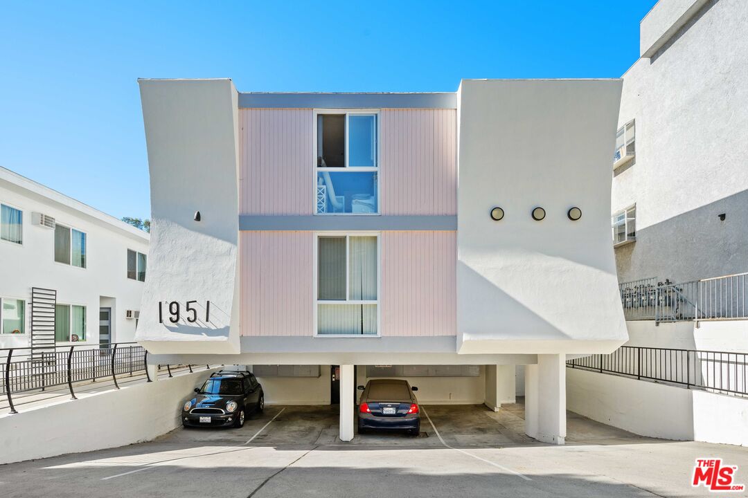 1951 Selby Ave Unit: 5