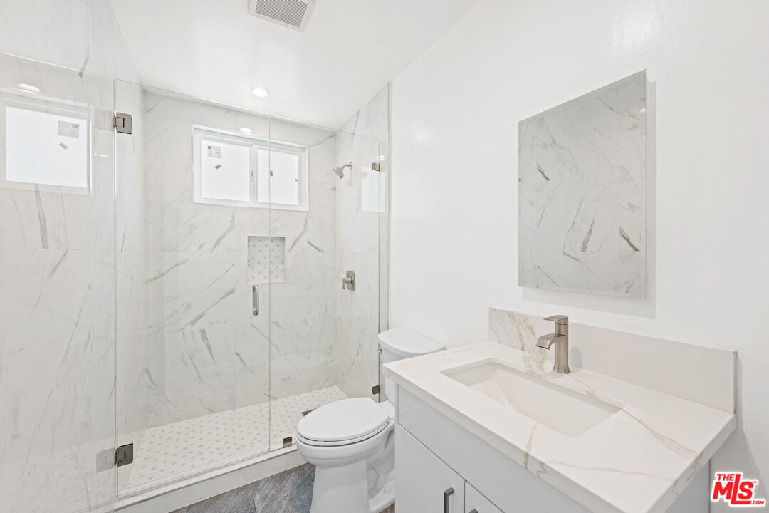 1951 Selby Ave Unit: 5