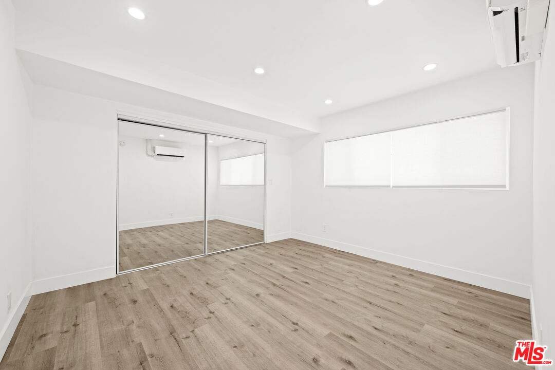 1951 Selby Ave Unit: 5