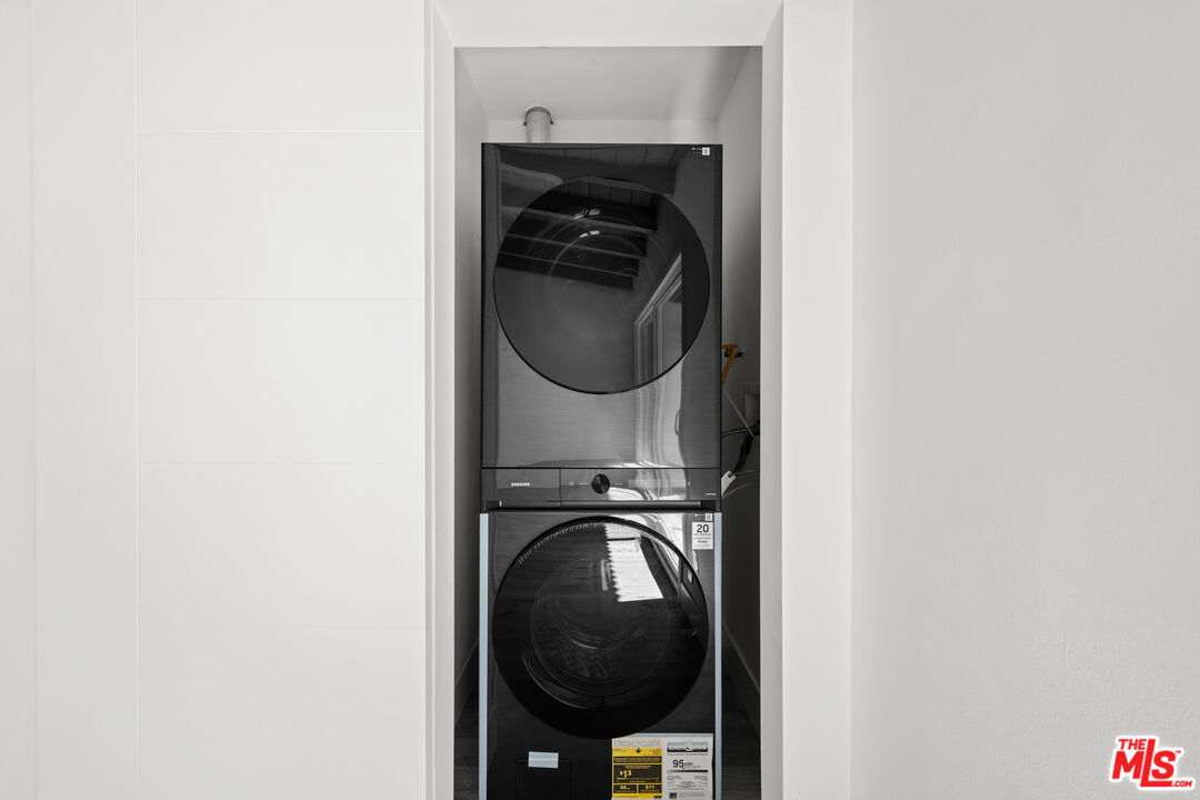 1951 Selby Ave Unit: 5