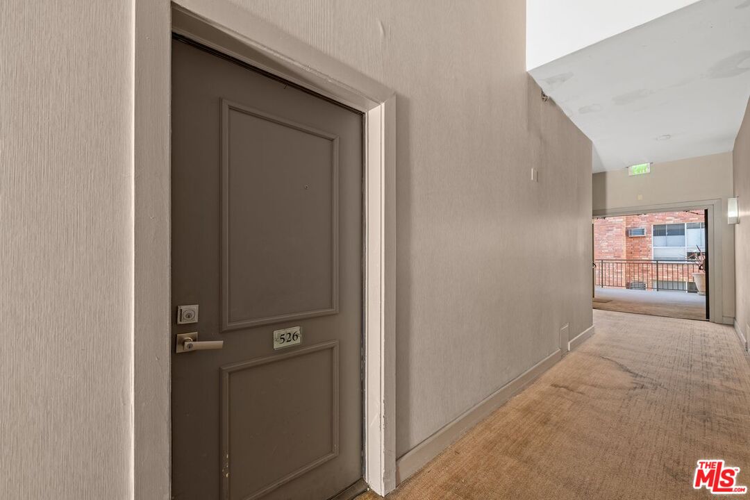 1440 Veteran Ave Unit: 526