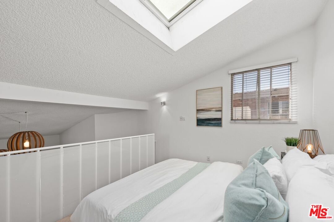 1440 Veteran Ave Unit: 526