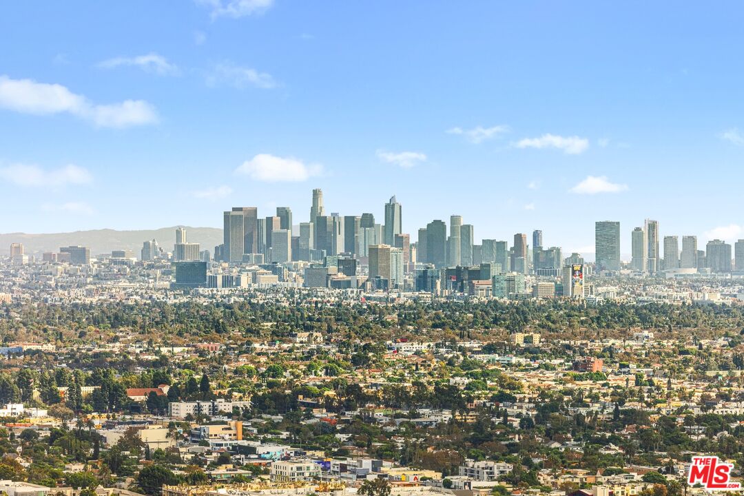 9255 Doheny Rd Unit: 2605