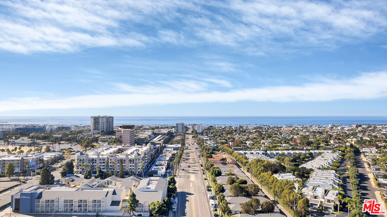 661 E Washington Boulevard