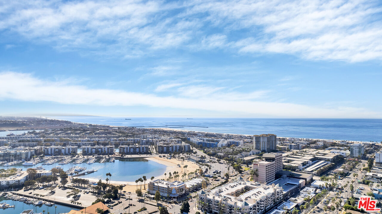 661 E Washington Boulevard