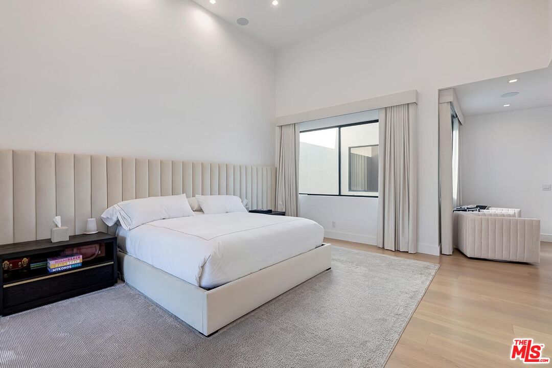 2322 Century Hl Unit: 88