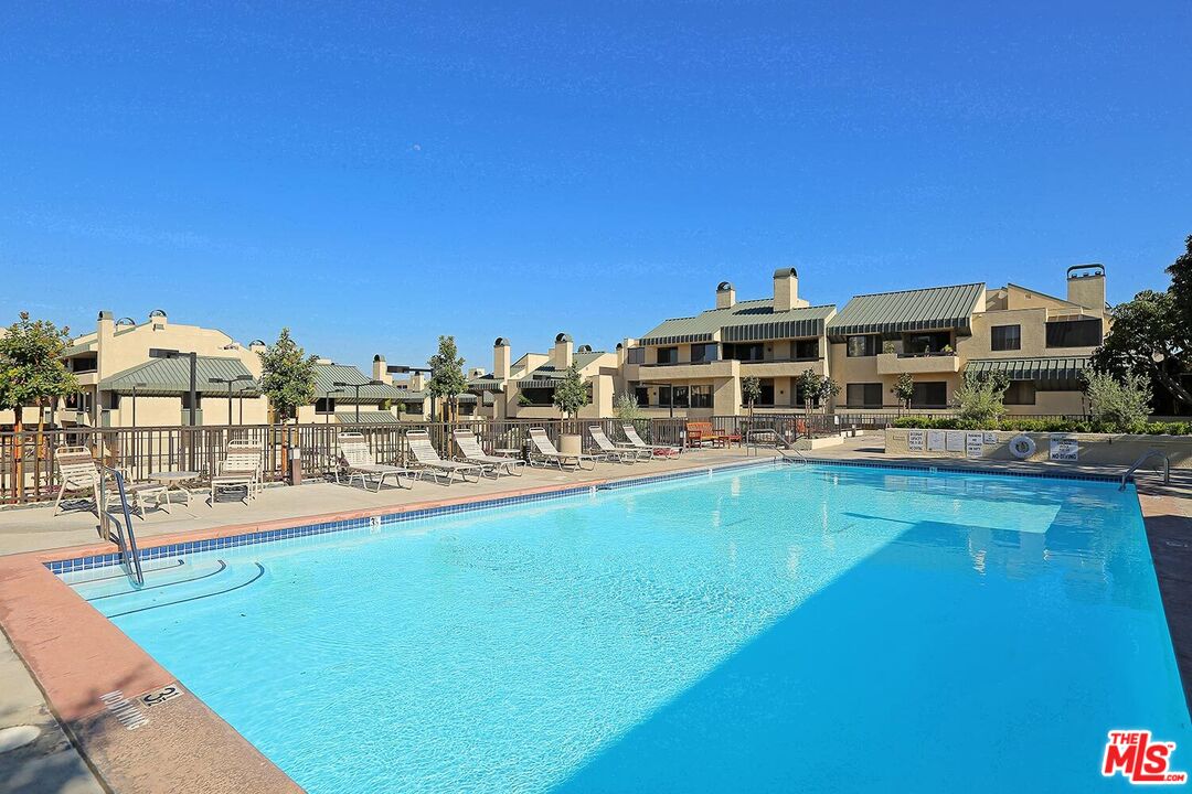 2322 Century Hl Unit: 88