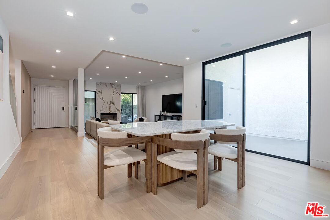 2322 Century Hl Unit: 88