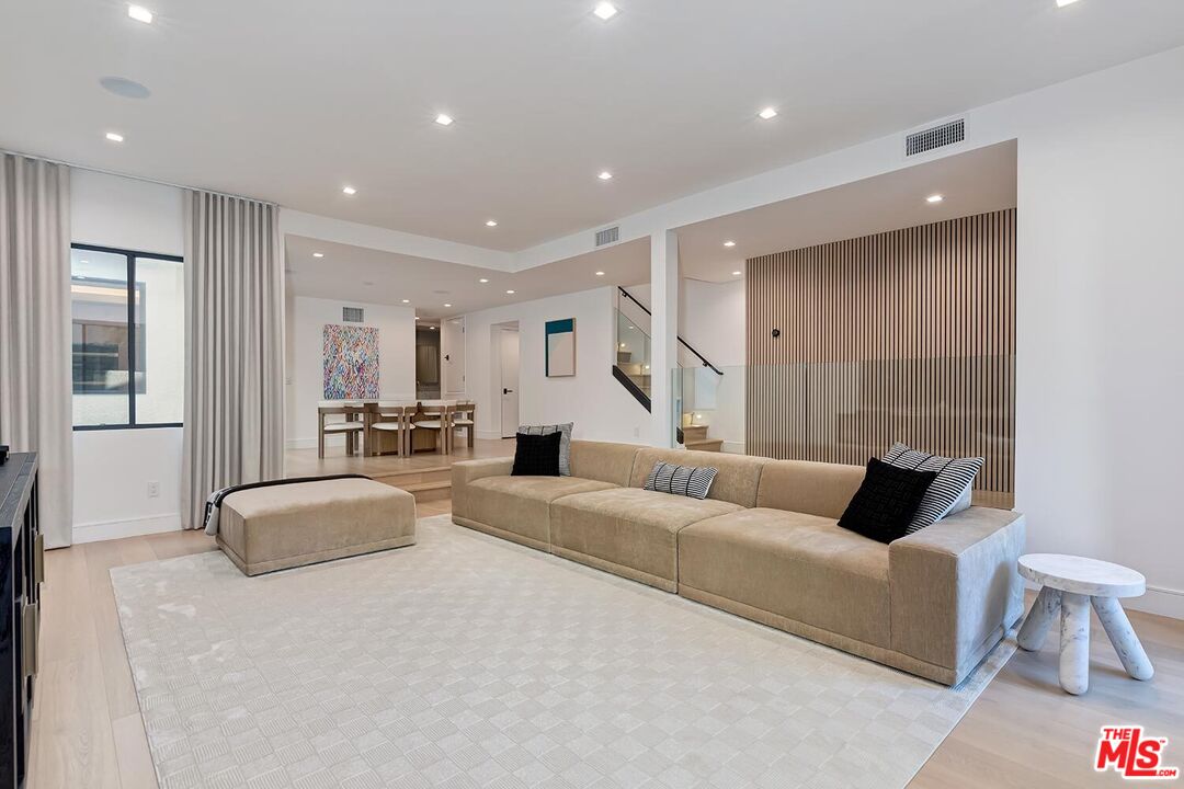 2322 Century Hl Unit: 88