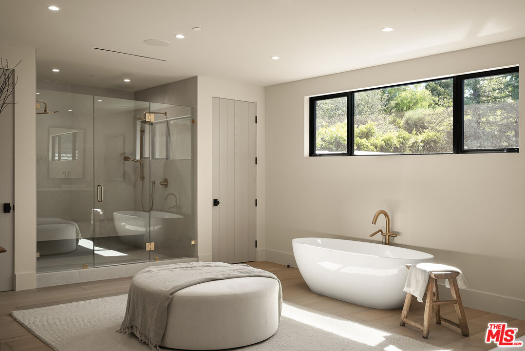 5287 Round Meadow Rd