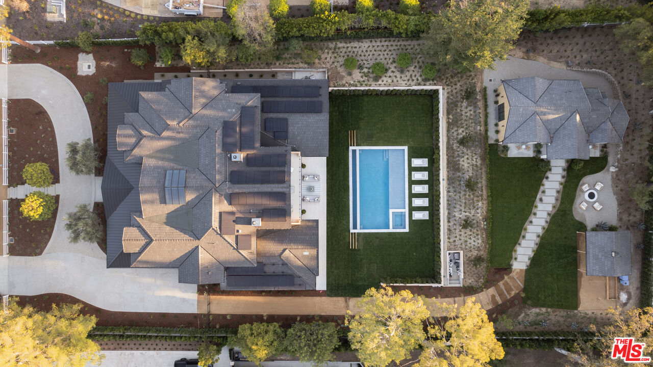 5287 Round Meadow Rd