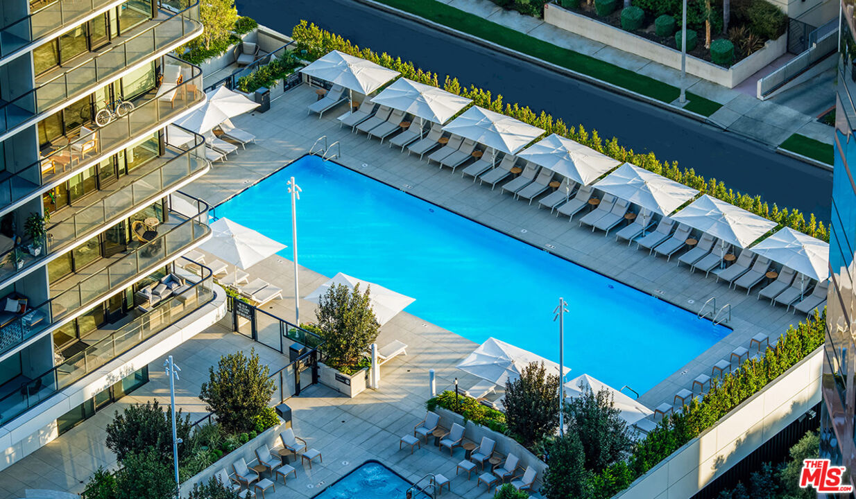 11750 SW Wilshire Blvd Unit: 1302