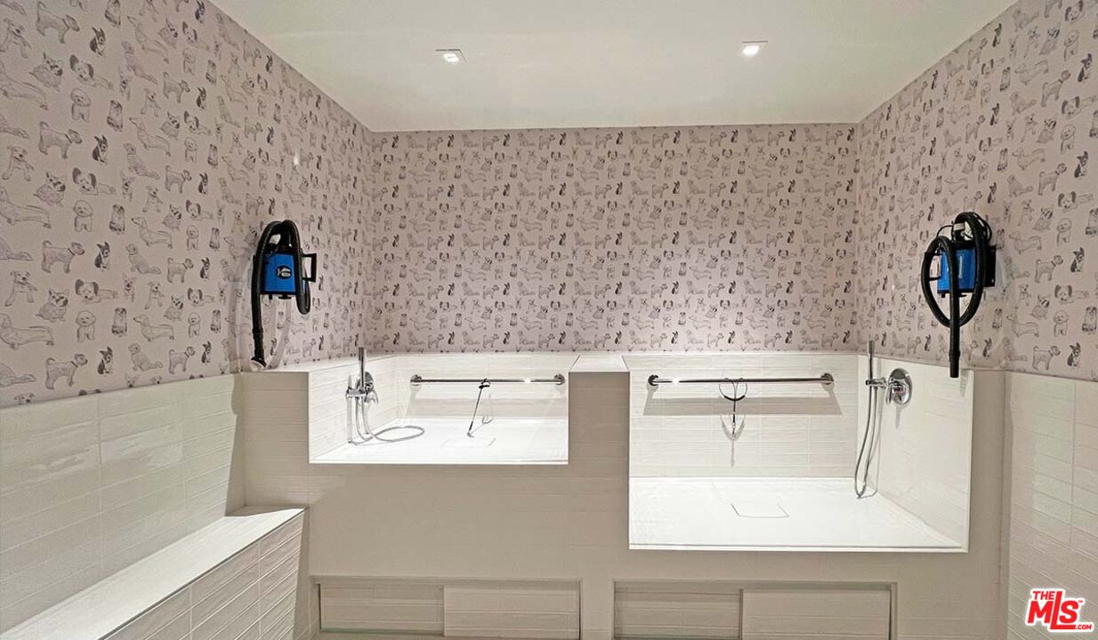 11750 SW Wilshire Blvd Unit: 1302