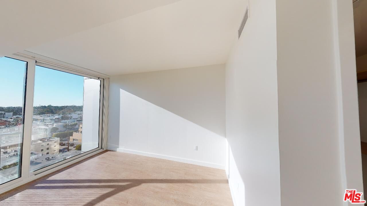 11750 SW Wilshire Blvd Unit: 1302
