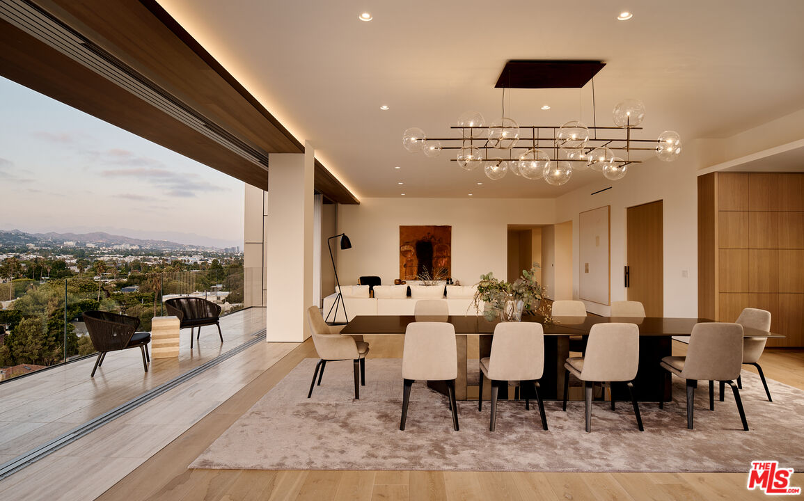 8899 Beverly Blvd Unit: 9A