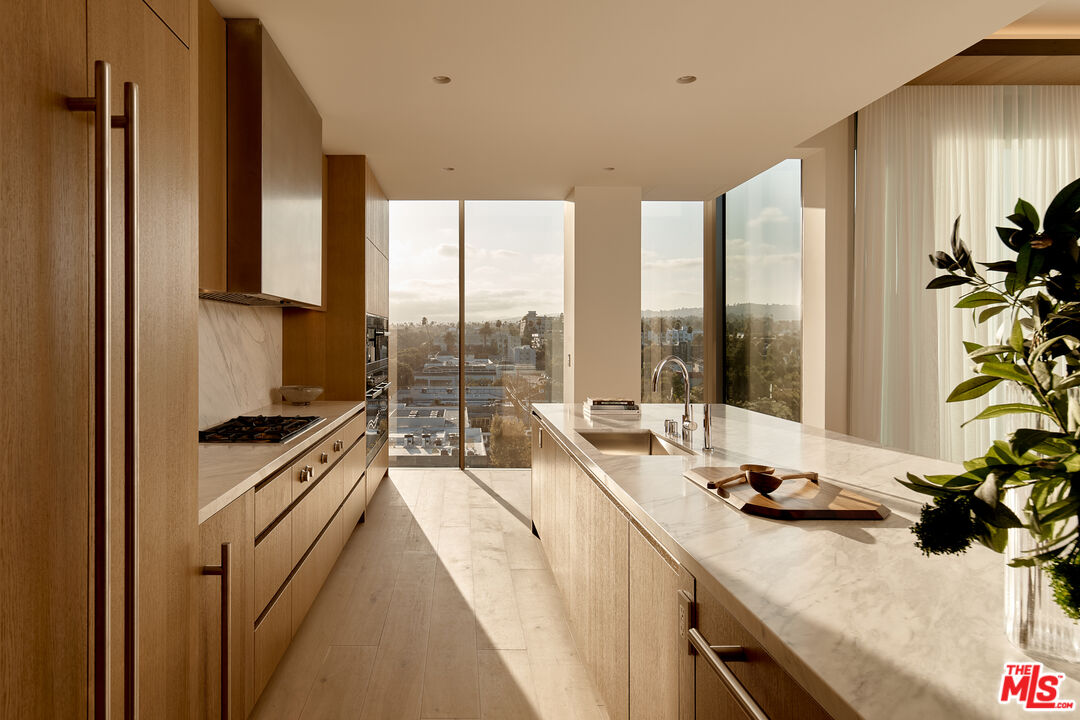 8899 Beverly Blvd Unit: 9A