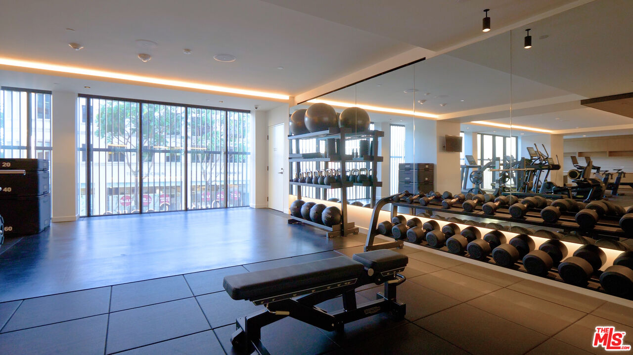 8899 Beverly Blvd Unit: 9A