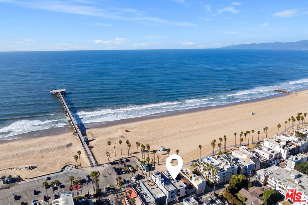 3007 Ocean Front Walk