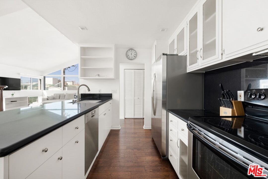18 Union Jack St Unit: 301