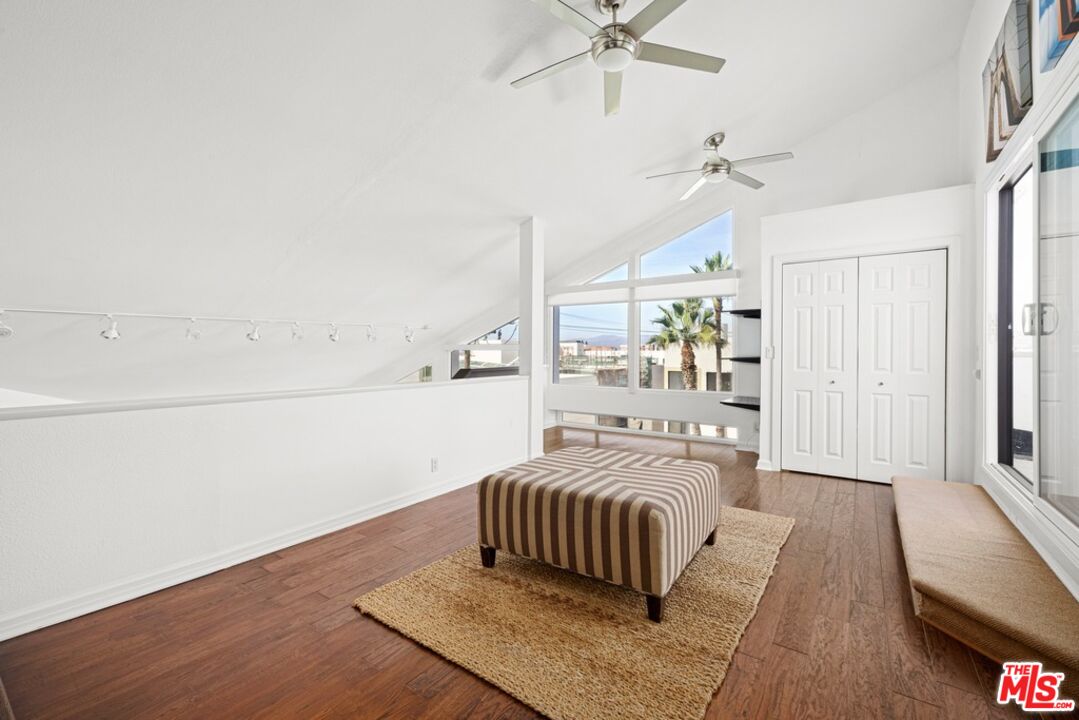 18 Union Jack St Unit: 301