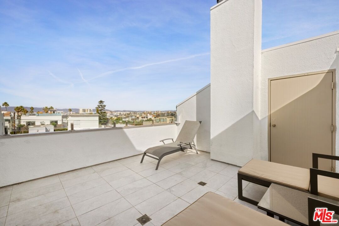 18 Union Jack St Unit: 301