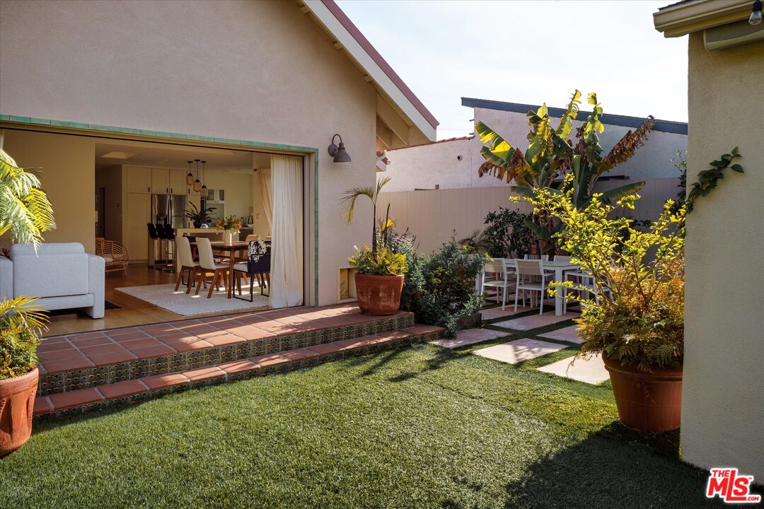 1059 Marco Pl