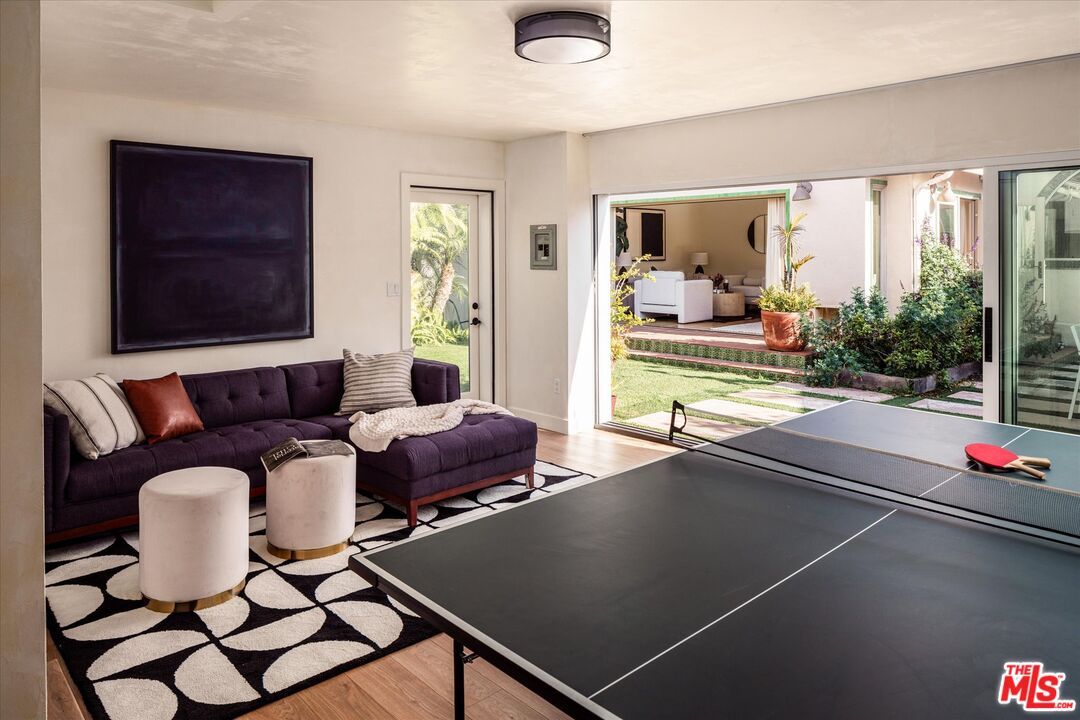 1059 Marco Pl