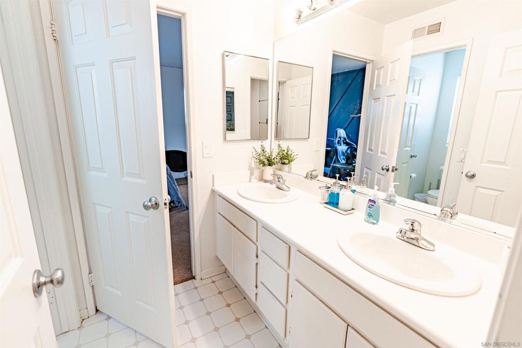 1139 Sparrow Lake Rd