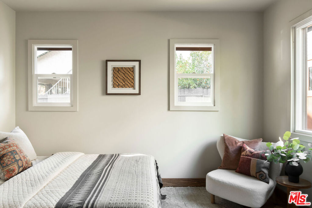 125 E Claremont Street