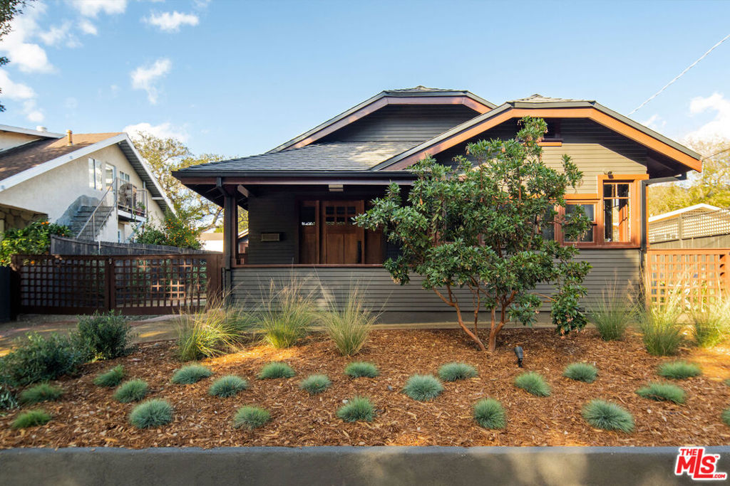 125 E Claremont Street