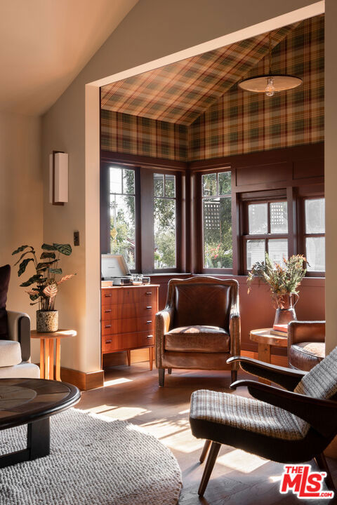 125 E Claremont Street