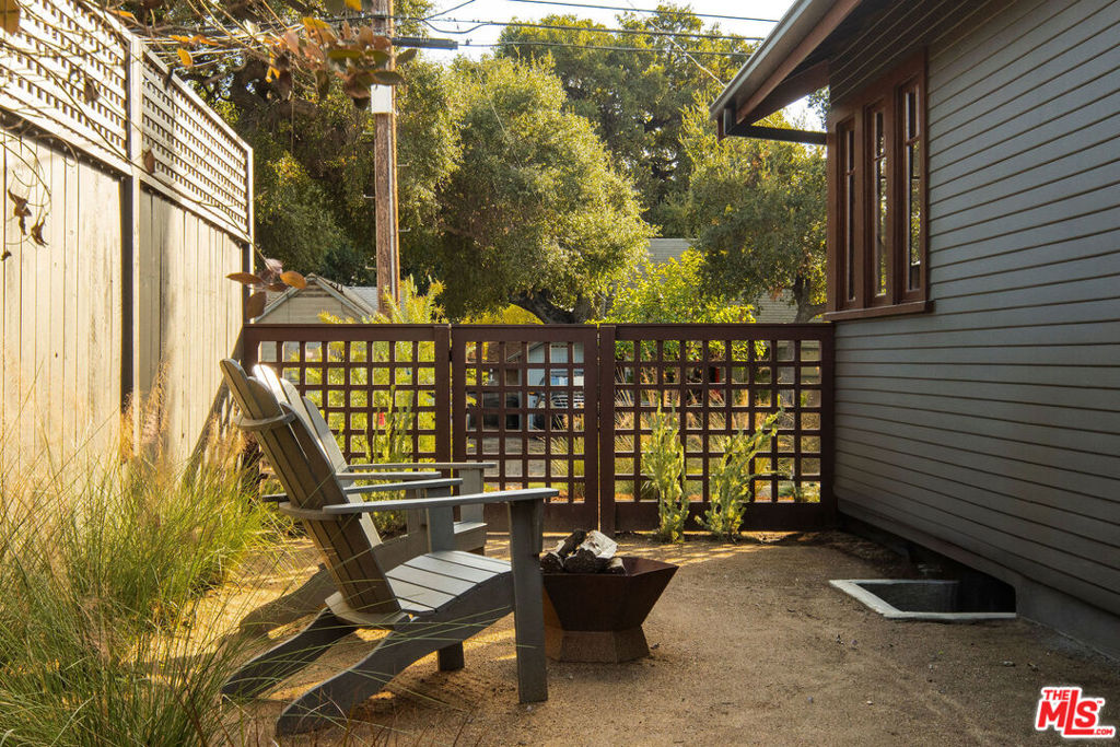 125 E Claremont Street