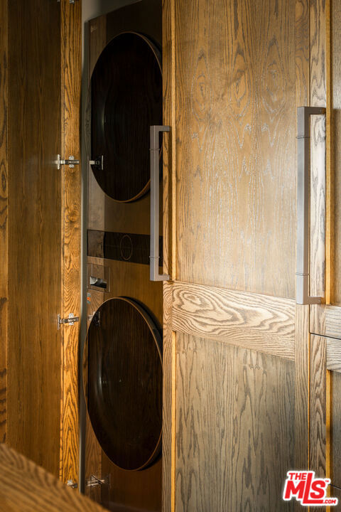 125 E Claremont Street